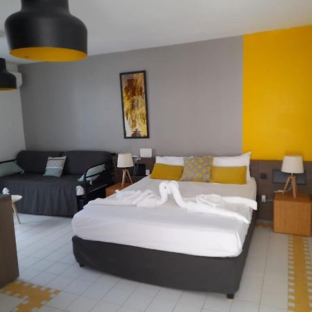 Studio 25 M Manganao Joela 4 Personnes Avec Machine A Laver (Adults Only) سانت فرانسوا المظهر الخارجي الصورة